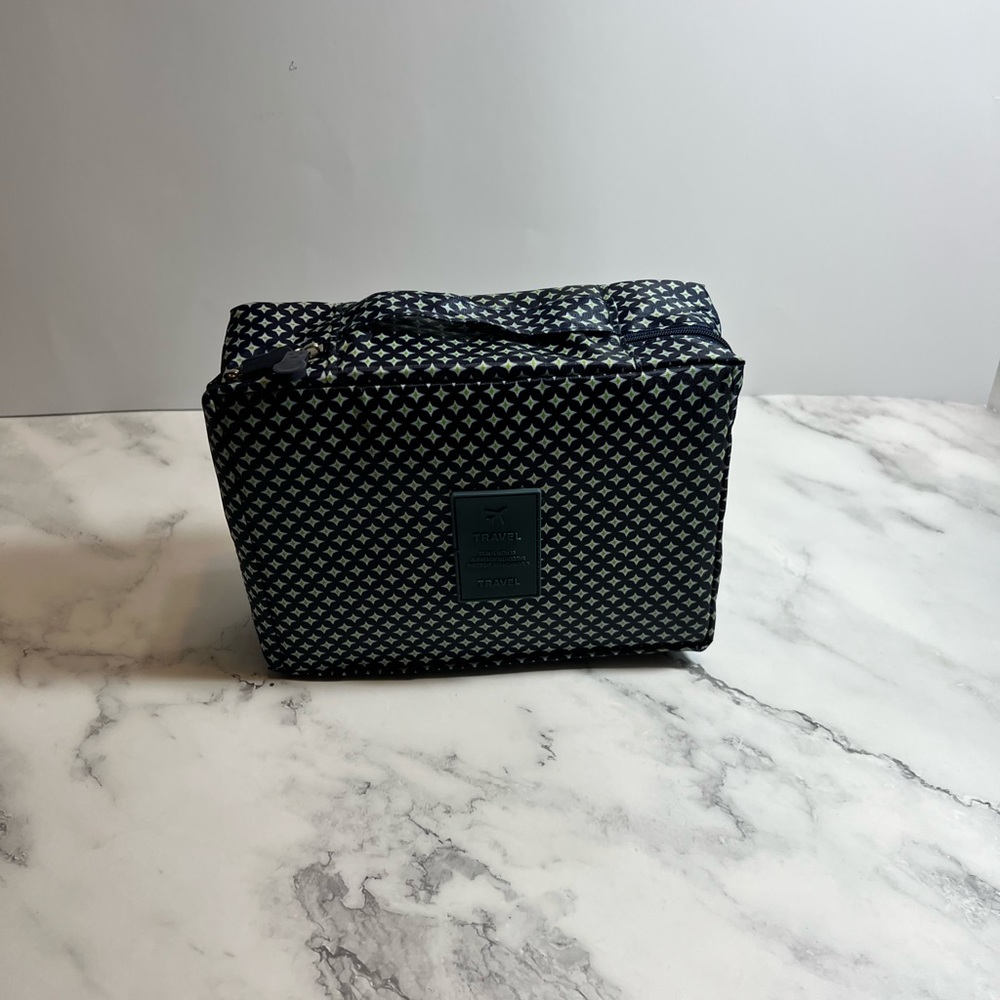 Travel Multi Pouch Toiletry‎ Bag NEW